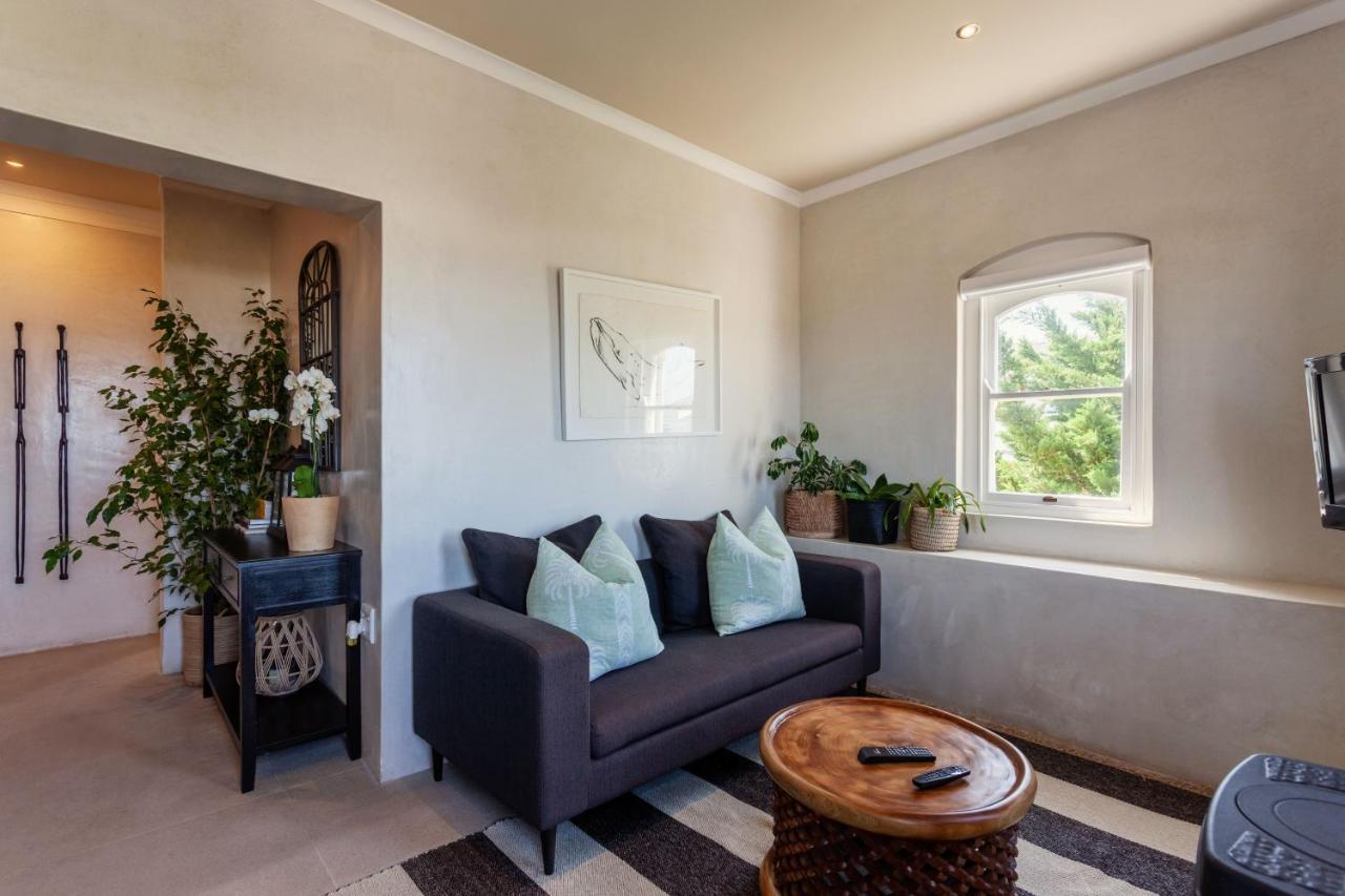 Auberge Burgundy Boutique Hotel & Spa Hermanus Exterior photo