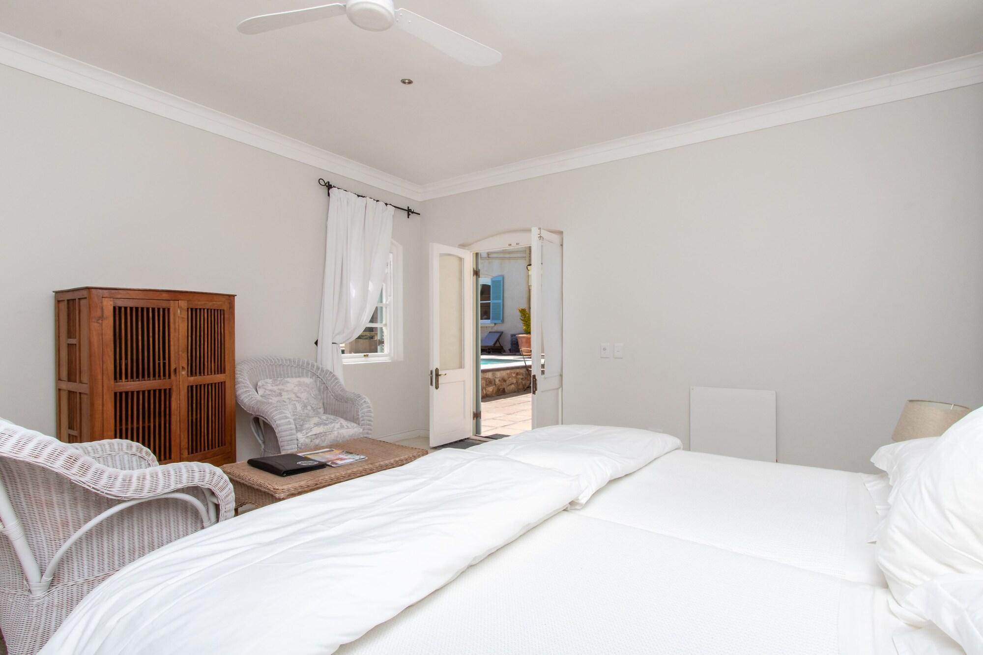 Auberge Burgundy Boutique Hotel & Spa Hermanus Exterior photo