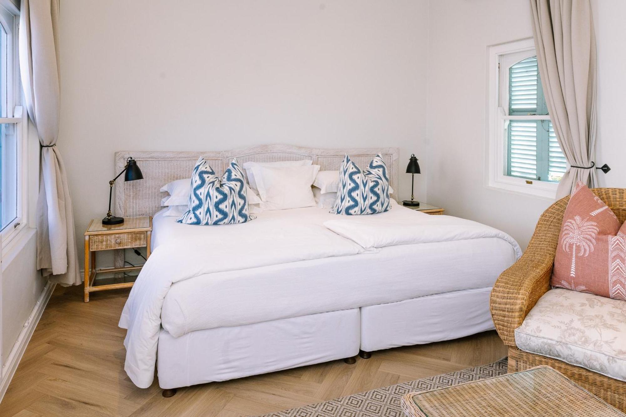 Auberge Burgundy Boutique Hotel & Spa Hermanus Exterior photo