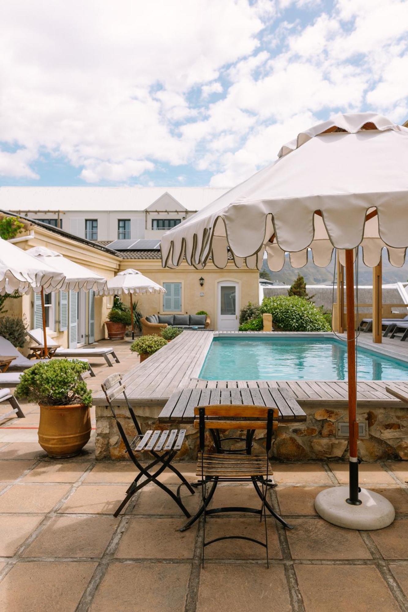 Auberge Burgundy Boutique Hotel & Spa Hermanus Exterior photo