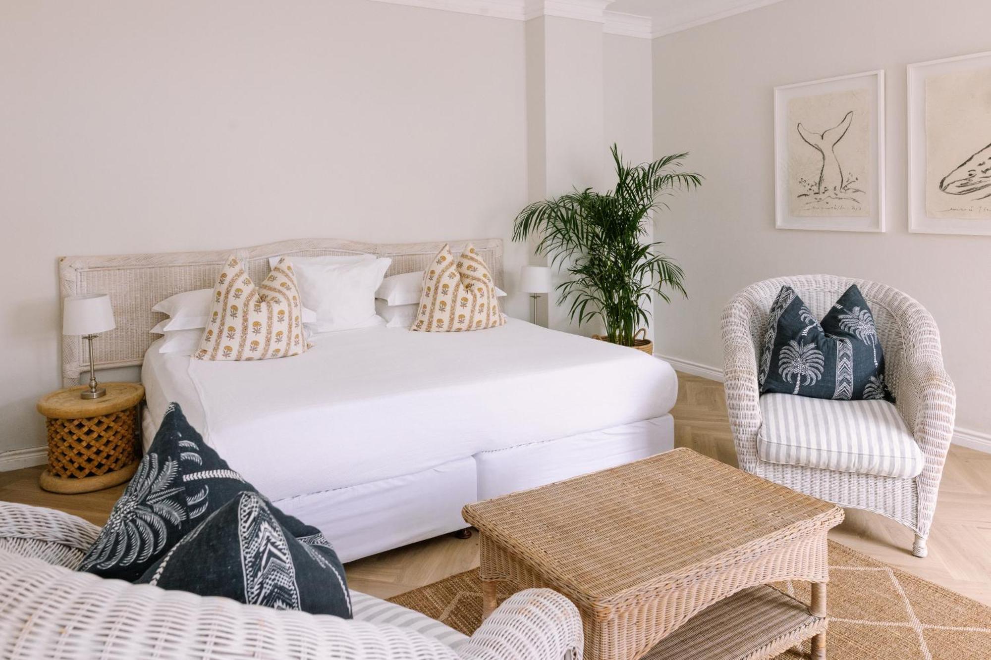 Auberge Burgundy Boutique Hotel & Spa Hermanus Exterior photo